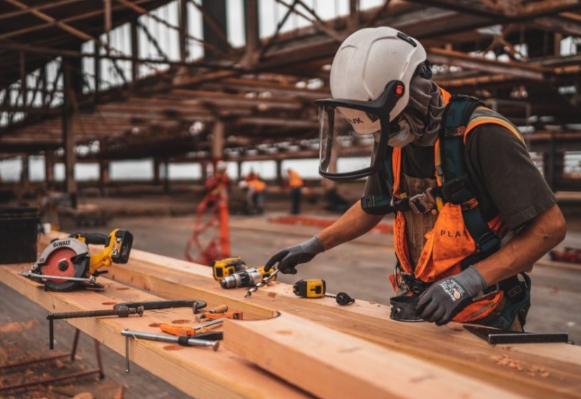 Opportunity to Get Paid $72,000 and Relocate to the USA via the Construction Visa Program